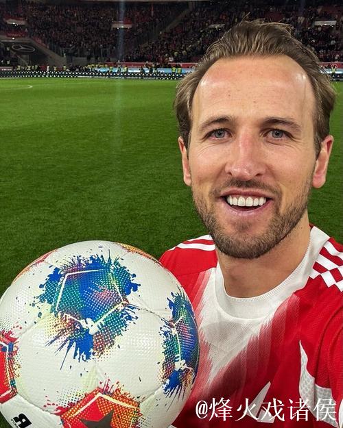 凯恩德甲第10次戴帽，赛后珍藏比赛用球